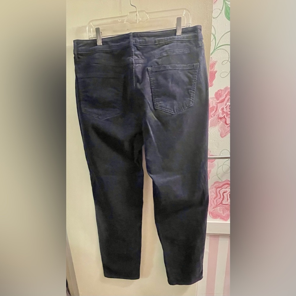 Women’s Dark Blue Corduroy Trousers
SIZE 14  /  EUC! - Picture 4 of 10